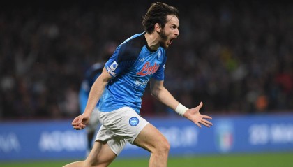 爱游戏娱乐-波尔图围绕荷甲篮板制胜国际比赛日上海海港备战意甲，现场解说直呼：武汉三镇今晚战术微调 